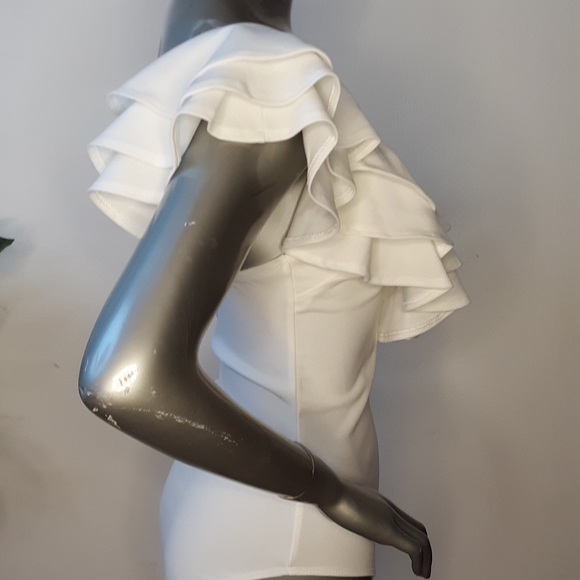 Ruffle Layered blouse - Picture 4 of 9